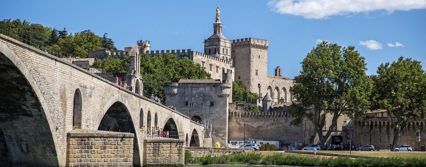 Avignon die Stadt der Päpste Brücke von Avignon Südfrankreich
