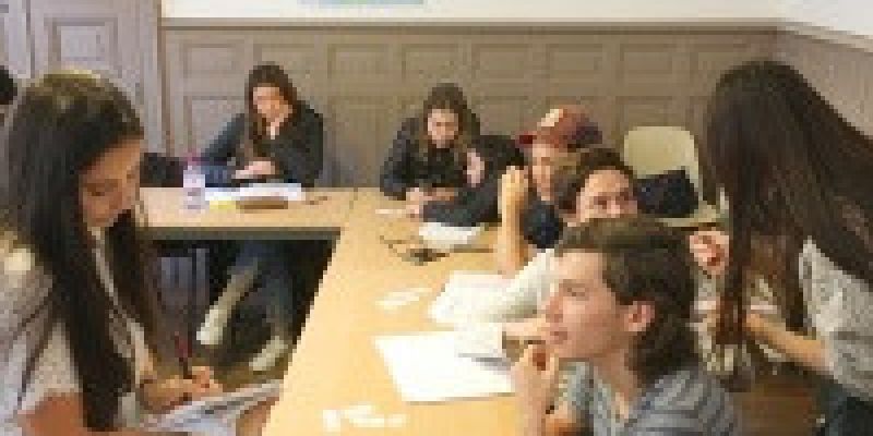 Les Ã©tudiants d'Accent FranÃ§ais s'interrogent : pourquoi apprend-on le franÃ§ais ?